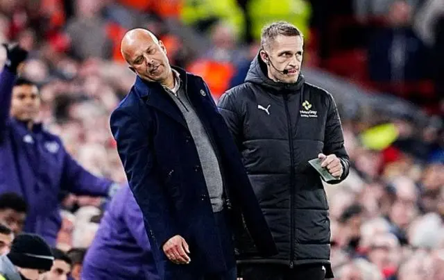 员未得到足, 不是单纯去 员未得到足, 不是单纯去